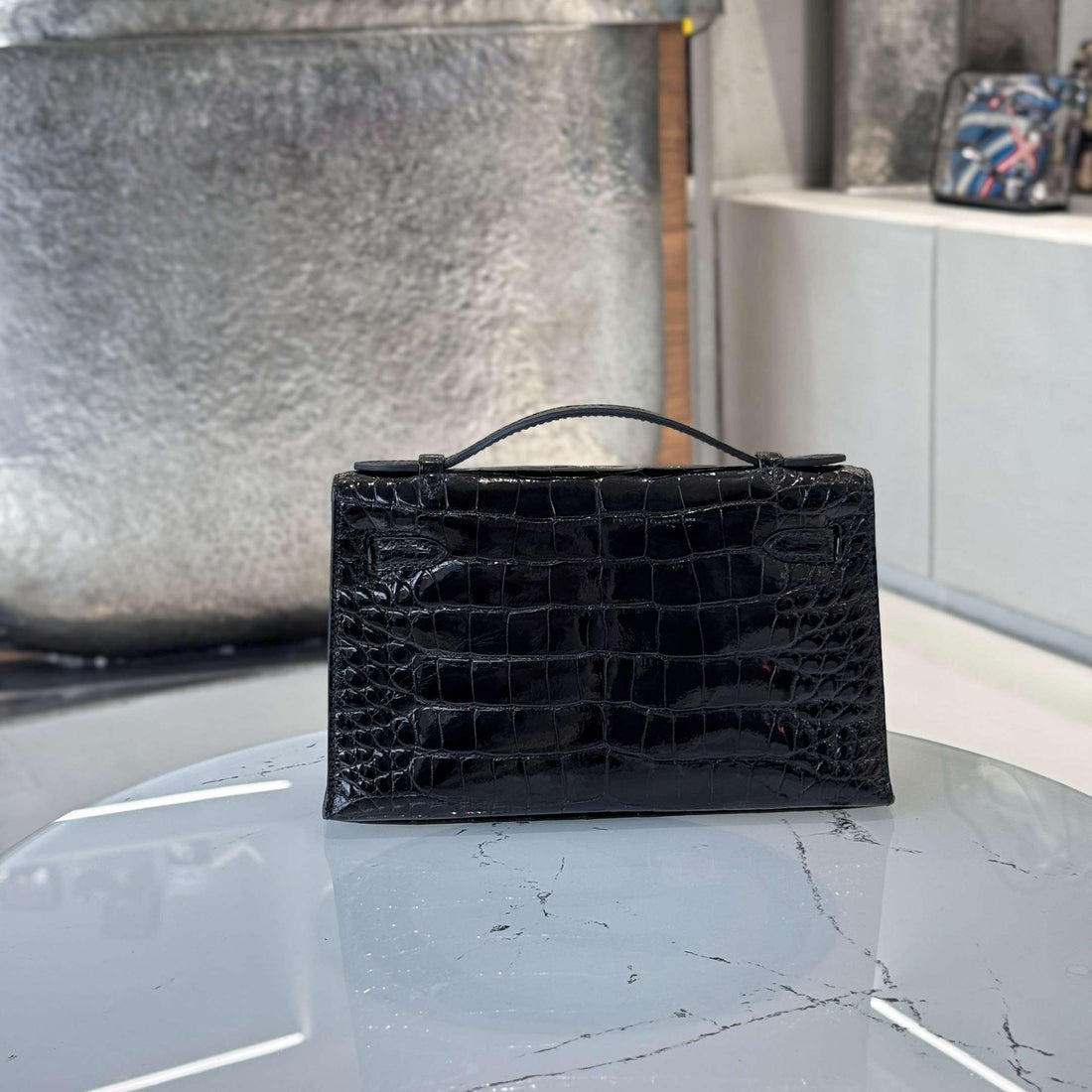 Hermès Kelly Pochette Amethyst Shiny Alligator with Gold Hardware