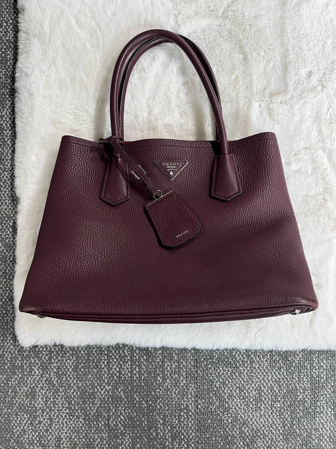 Lisa 2 bag 1 watch 2 charms   4-4