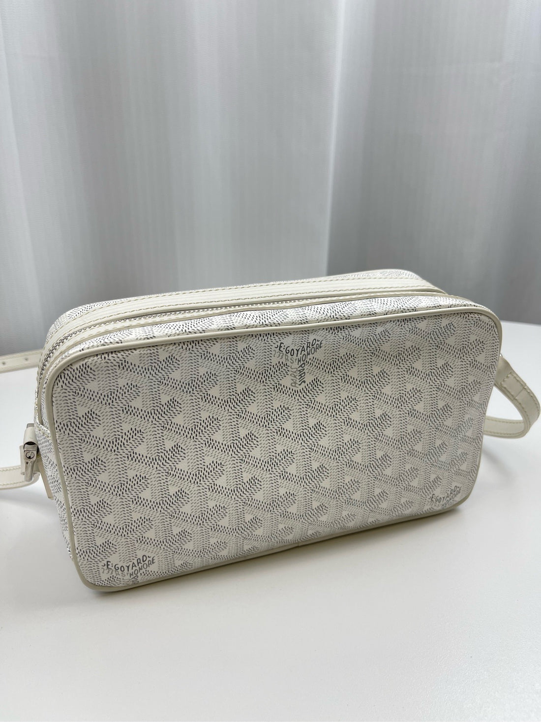 GOYARD Cup Vert PM White Shoulder Bag