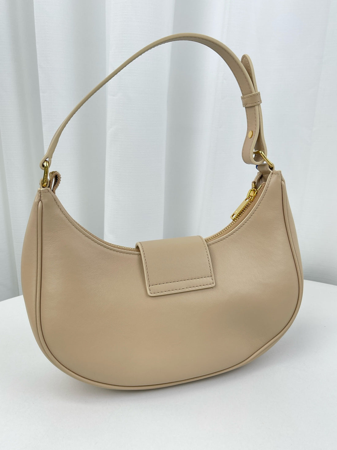 Celine Ava Triomphe Medium Leather Shoulder Bag