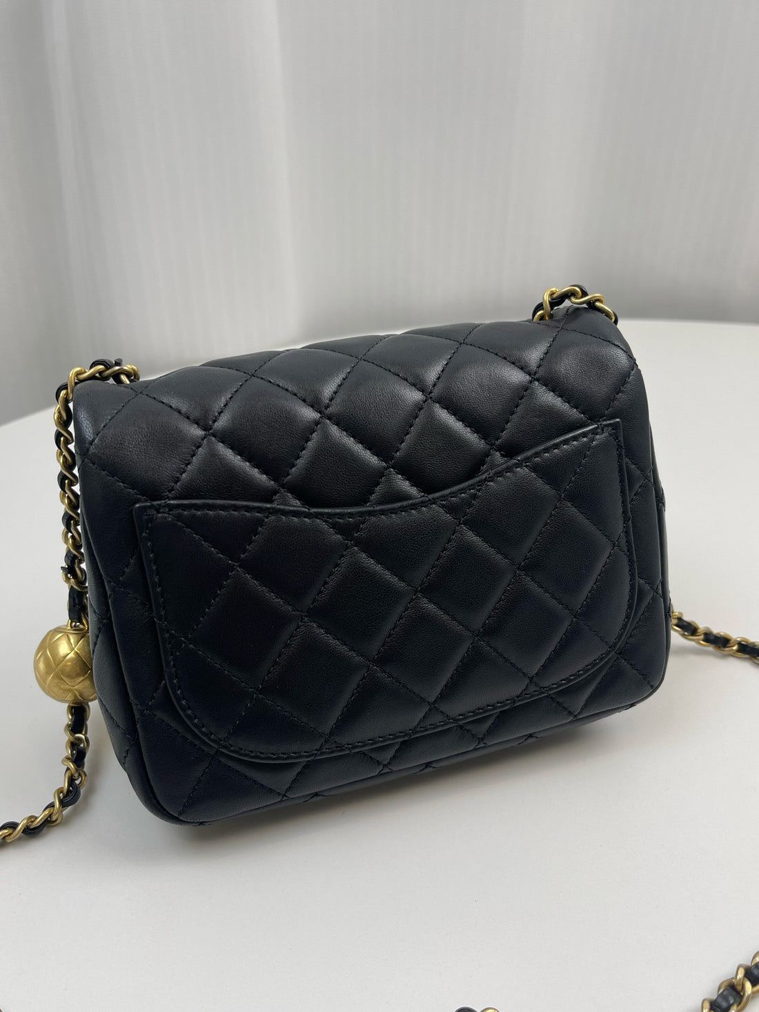 CHANEL Timeless Classique Top Handle leather handbag