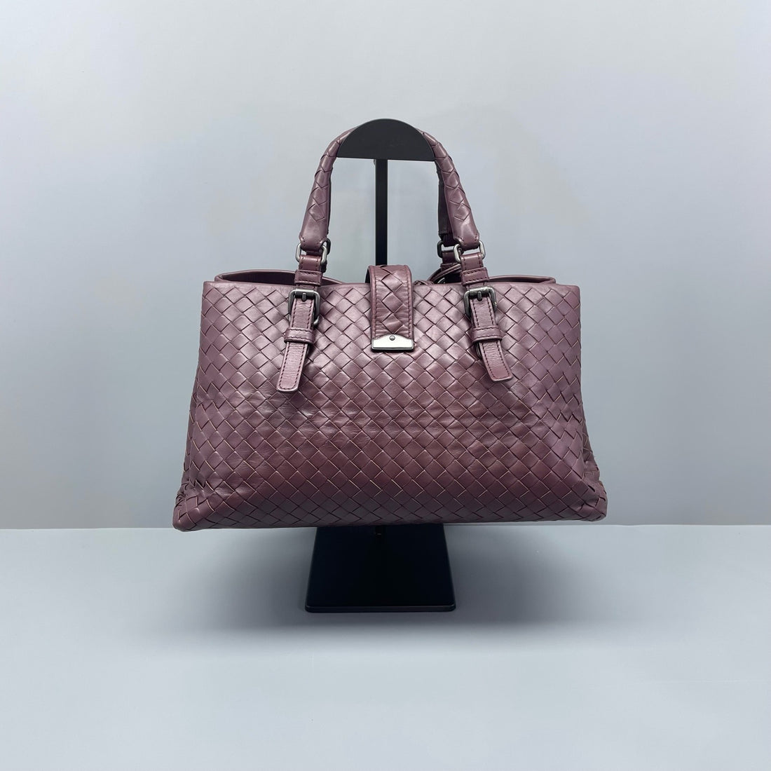 Bottega Veneta Olympia Leather Handbag