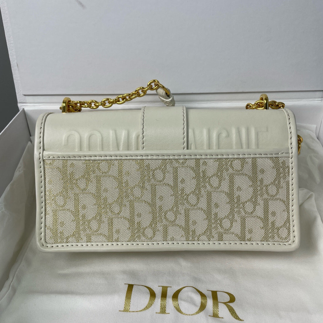 DIOR 30 Montaigne Leather Handbag