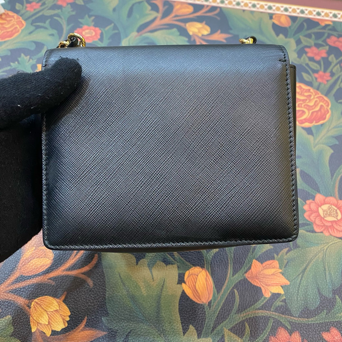 Salvatore Ferragamo

Leather crossbody bag