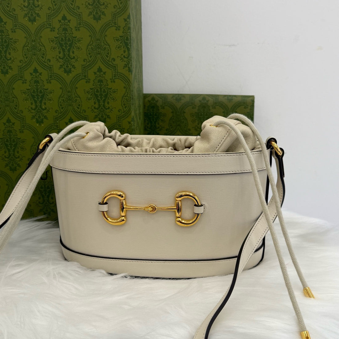 Gucci Horsebit 1955 White Leather Bucket Bag