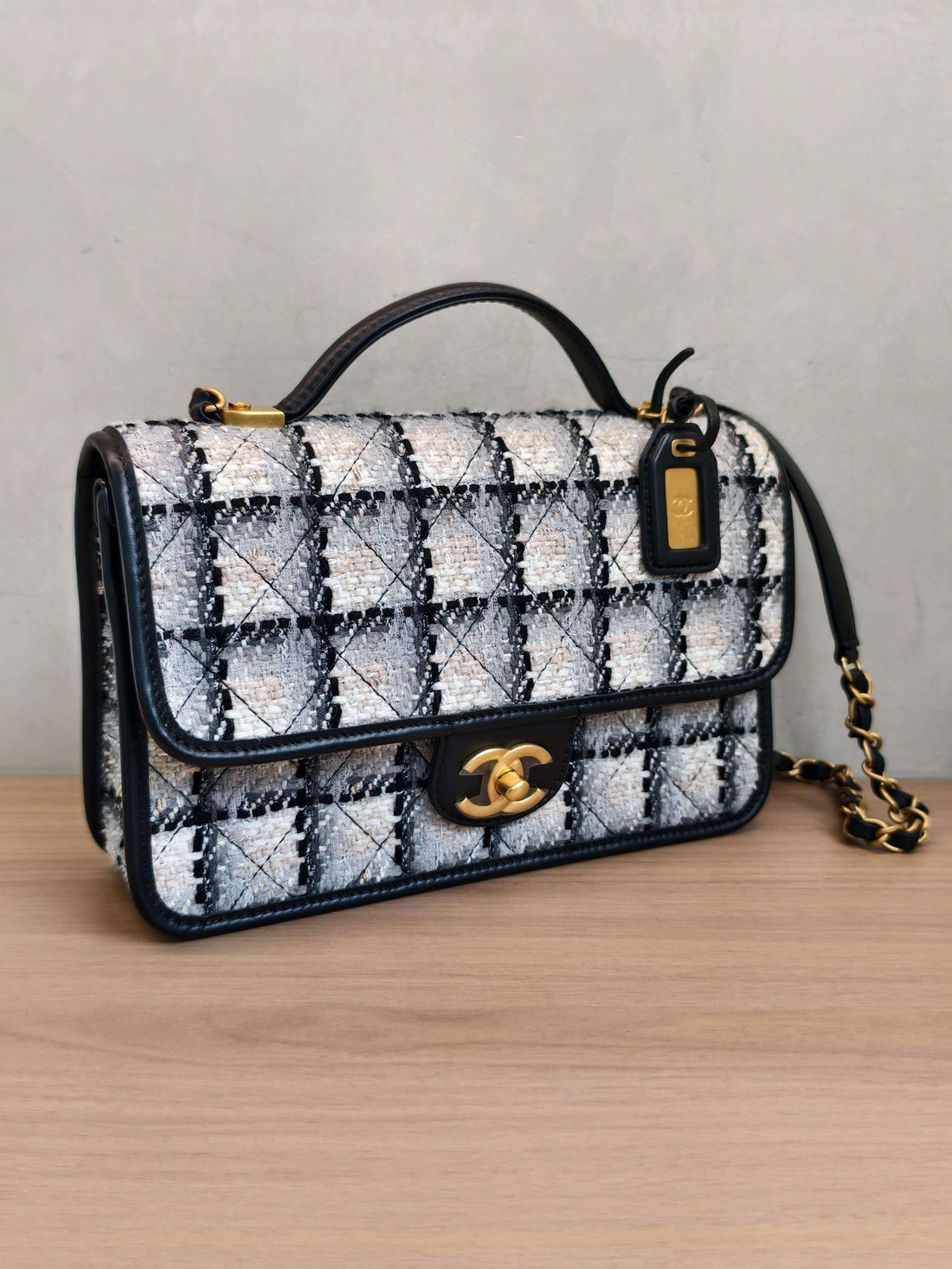 CHANEL MEDIUM FLAP BAG WITH TOP HANDLE