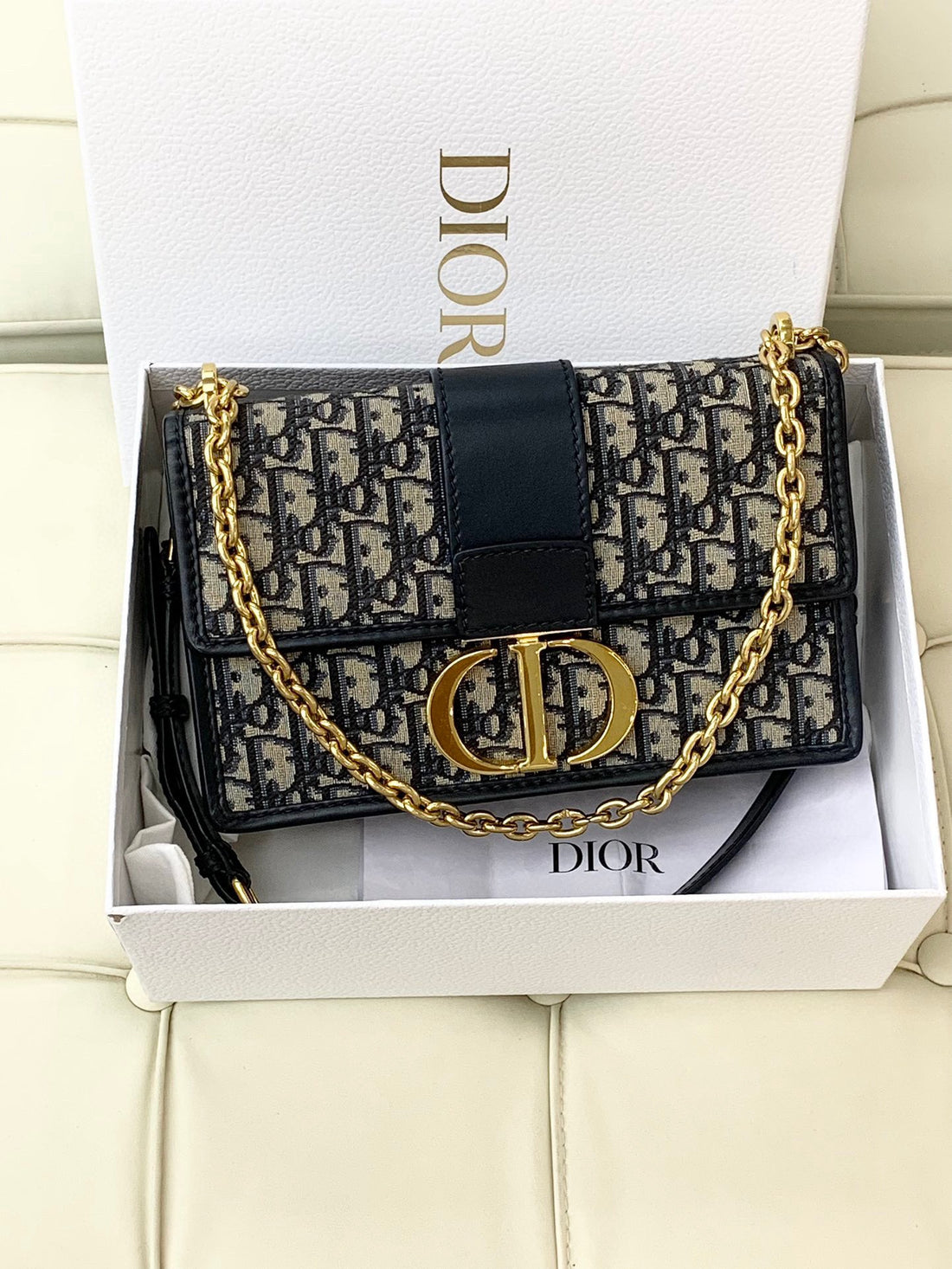 DIOR 30 Montaigne Chain Bag