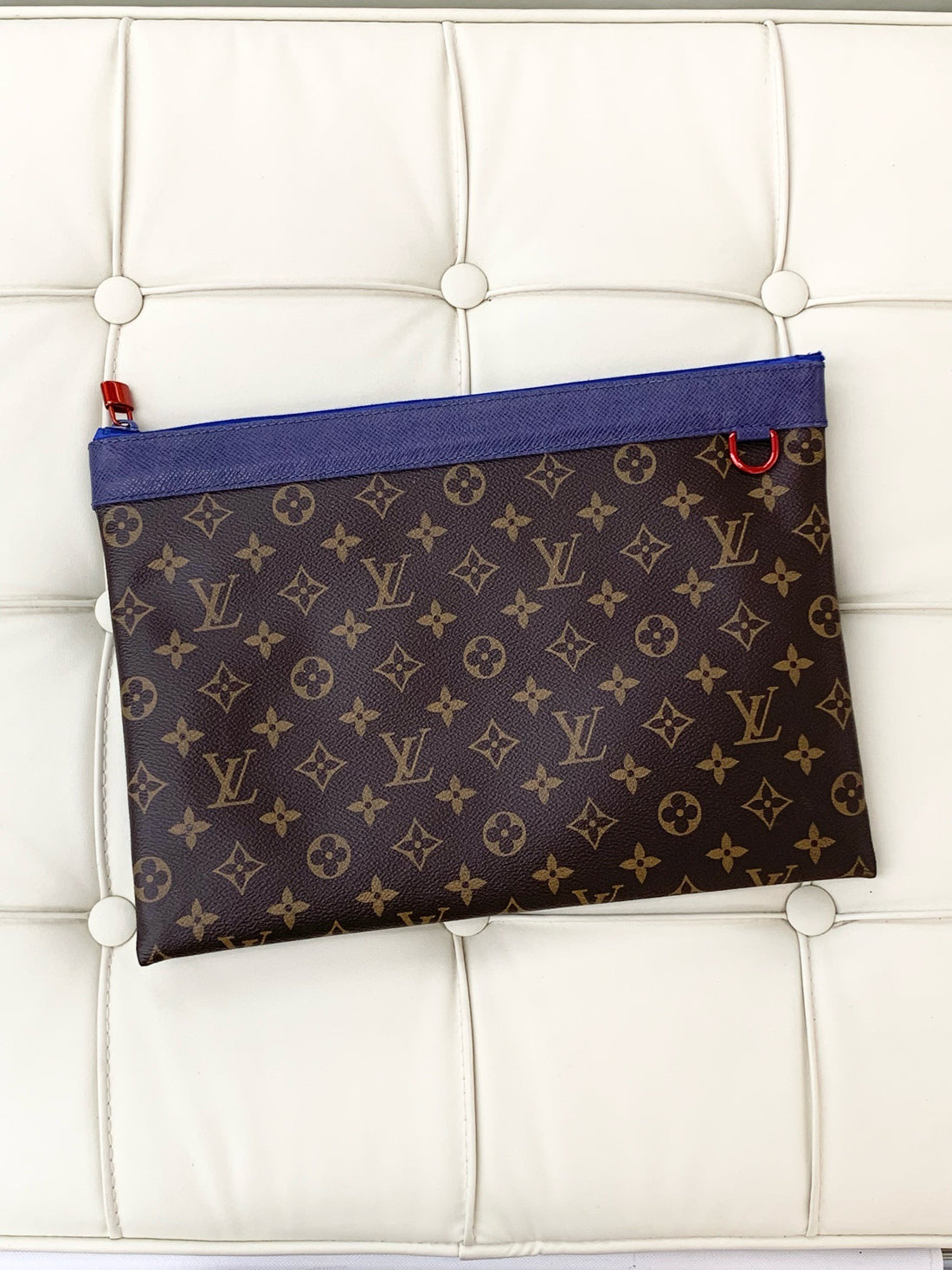 Authentic Louis Vuitton Limited Edition Monogram Apollo Split Line GM Clutch