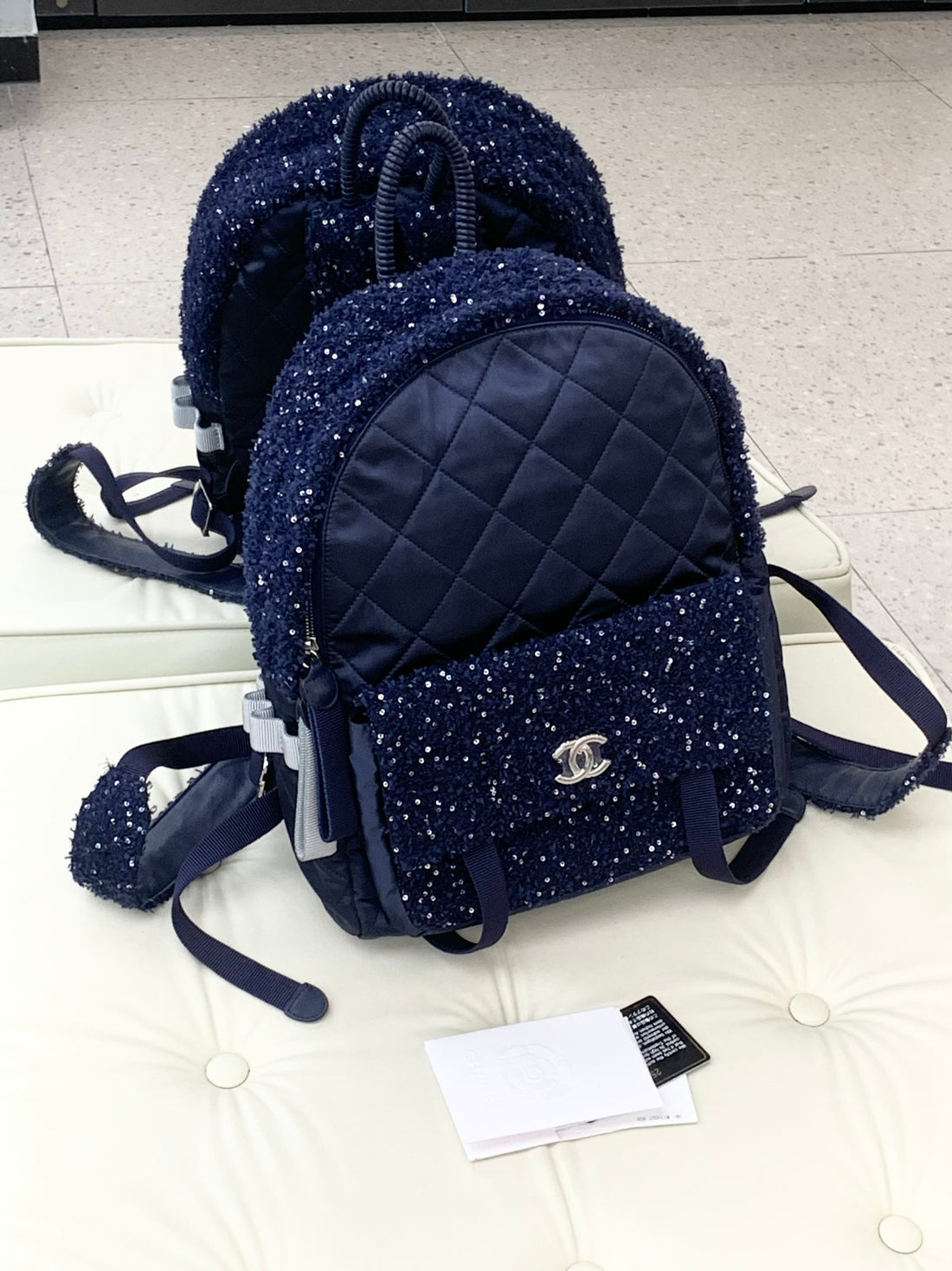 Chanel quilted Coco Mark backpack/everyday backpack/backpack, sequined nylon tweed fabric, navy blue, silver hardware.