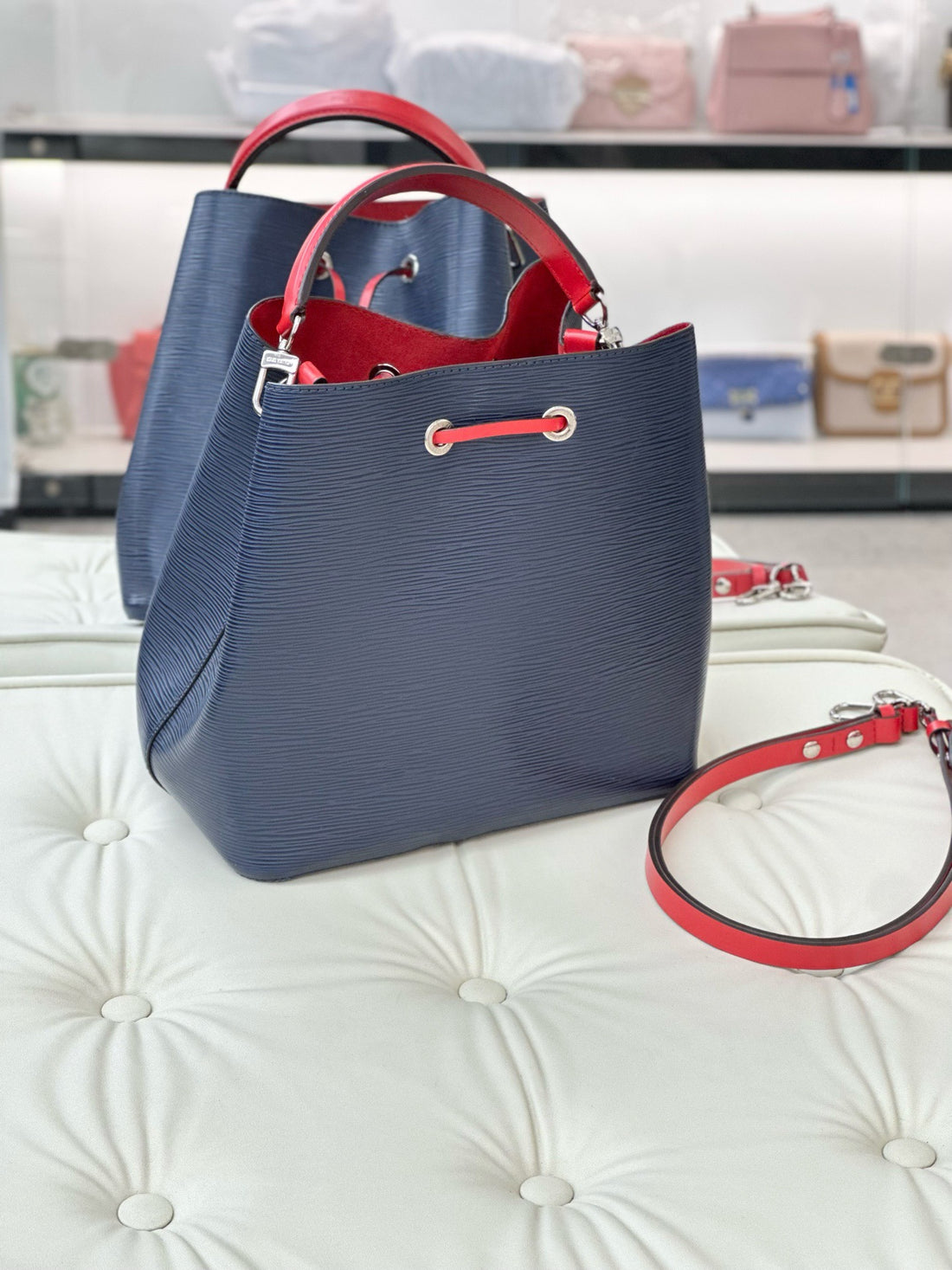 Louis Vuitton NOE Medium Leather Bucket Bag with Silver Hardware