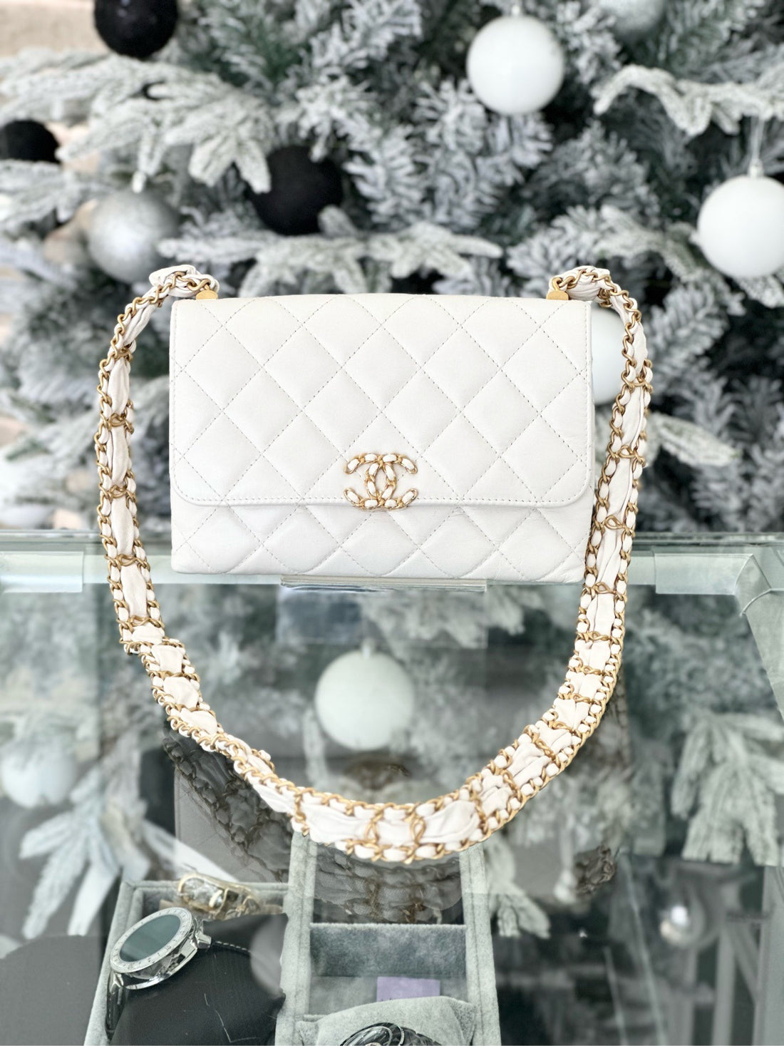 Chanel 23K chain flap handbag