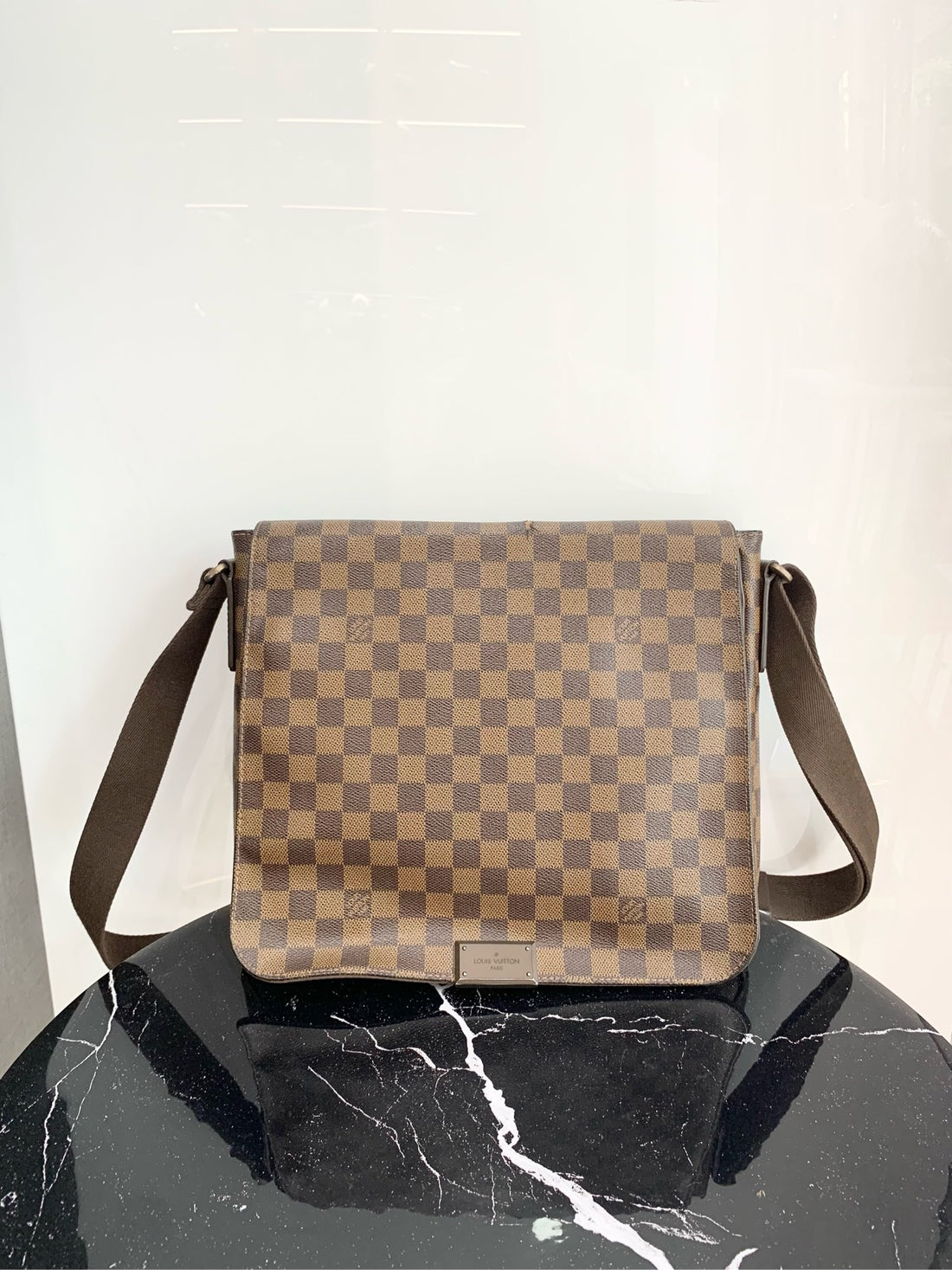 Louis Vuitton Brooklyn Collection Brown Damier Shoulder Bag