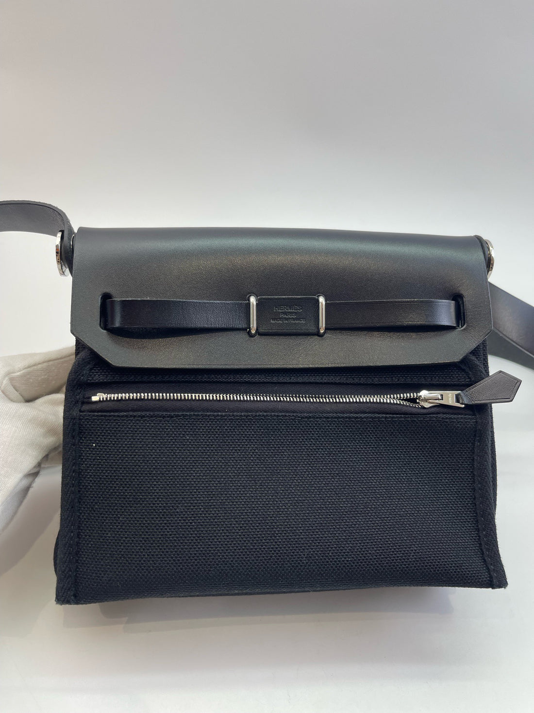 HERMÈS Herbag Zip Mini 20 89 Black Noir Vache Leather Silver Buckle
