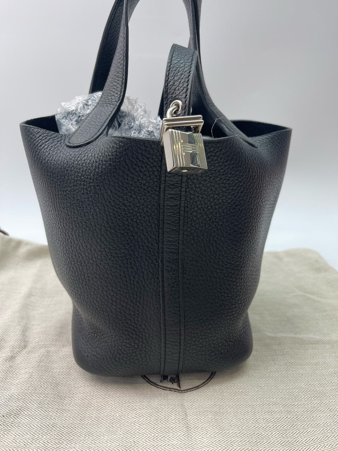 HERMES Shopping Basket 18 Black
