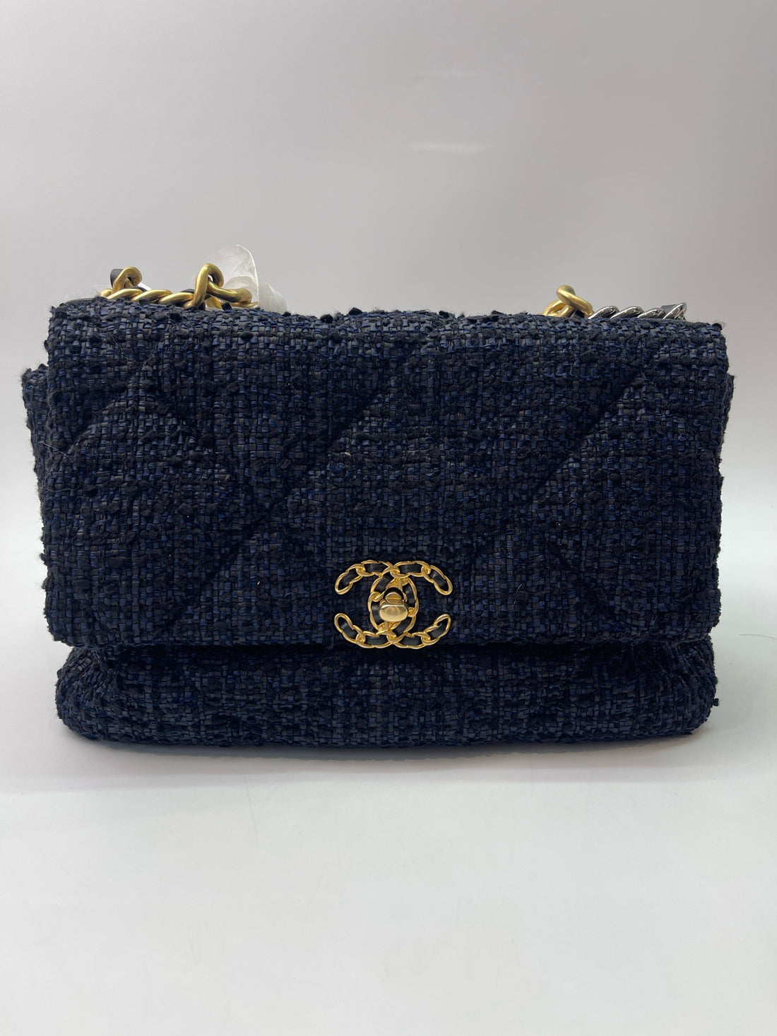 Chanel medium-sized navy blue flap tweed CC gold and grey chain shoulder bag