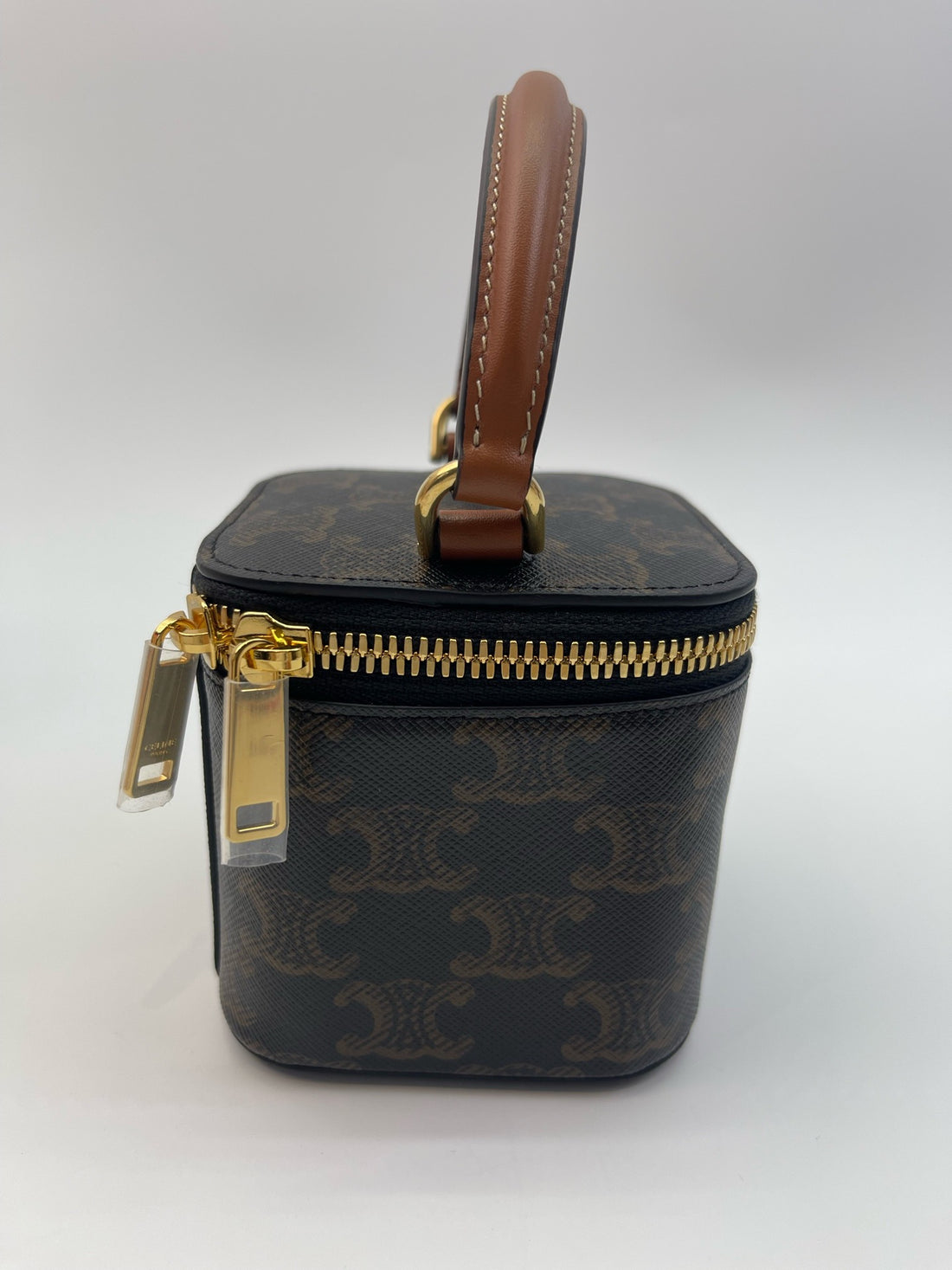 CELINE Pochette chaîne Triomphe Leather Handbag