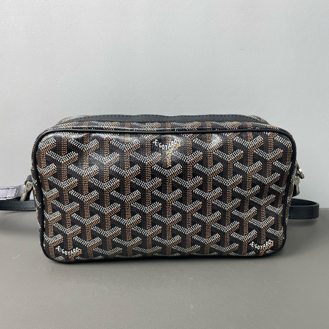 Goyard Cap vert cloth crossbody bag