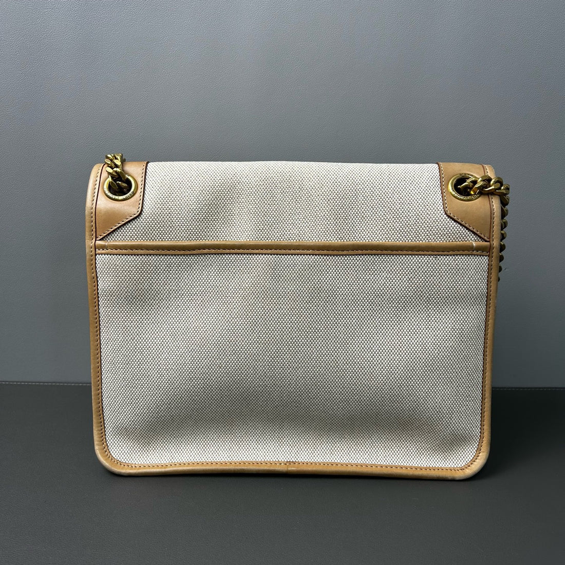 Saint Laurent Leather handbag