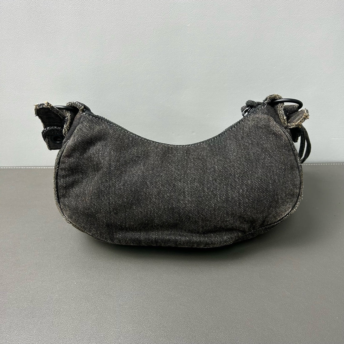 Balenciaga Le Cagole handbag