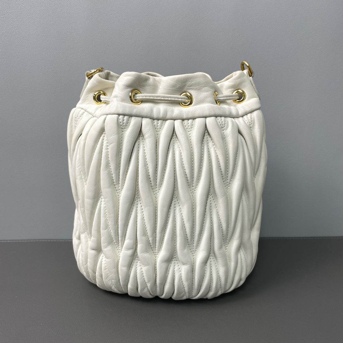 MIU MIU Leather Handbag