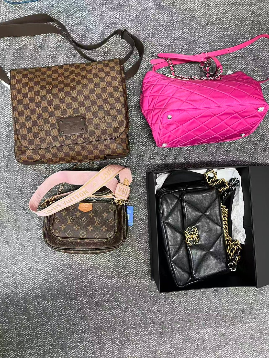 Lisa 8 bags 1 charm 3-4
