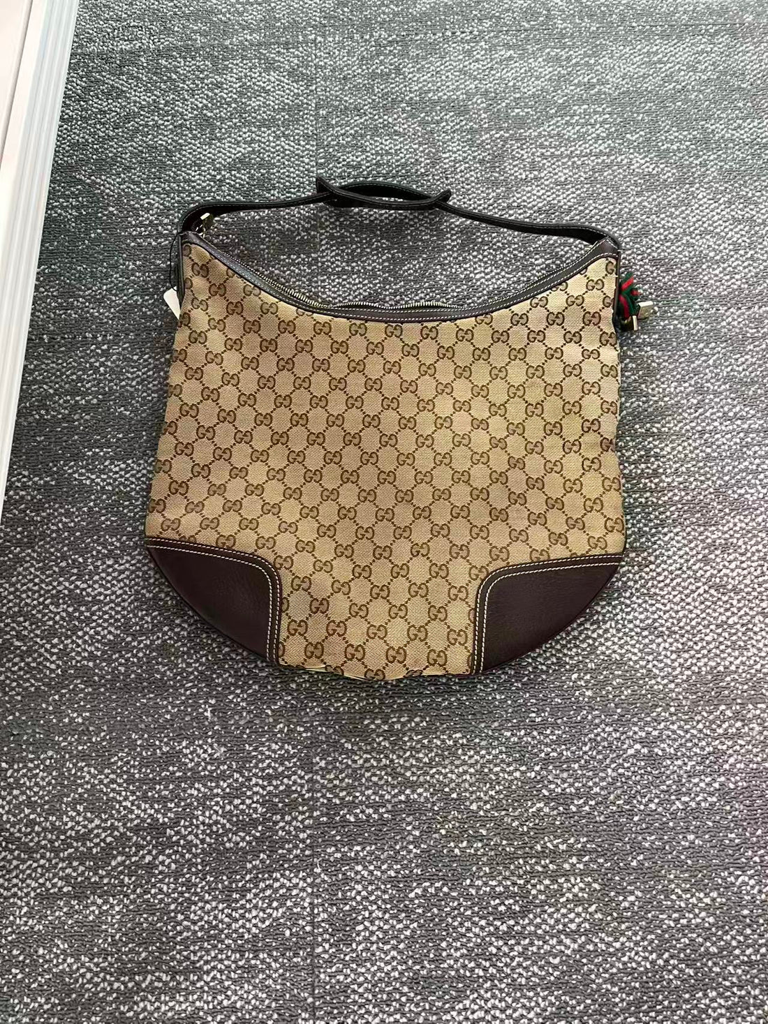 lisa 4bags 1 charm 2-4